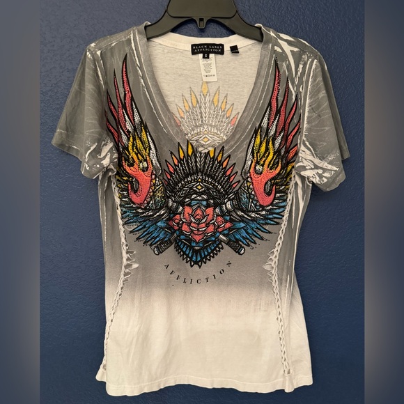 Affliction Black Label Tribal Fire Women’s Grey & White T-Shirt Size Small - Picture 5 of 14